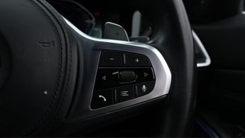 BMW 3 Series 330E M SPORT