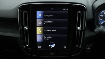 Volvo XC40 T3 MOMENTUM
