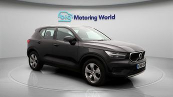 Volvo XC40 T3 MOMENTUM