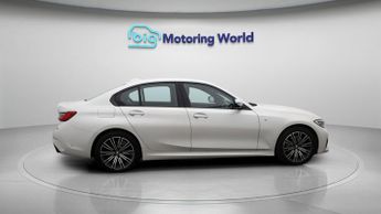 BMW 3 Series 330E M SPORT