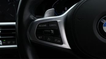 BMW 3 Series 330E M SPORT