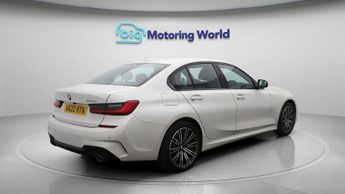 BMW 3 Series 330E M SPORT