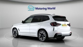 BMW iX3 M SPORT