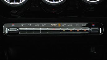 Mercedes-Benz CLA CLA 200 AMG LINE PREMIUM PLUS