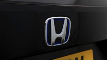Honda Jazz I-MMD CROSSTAR EX