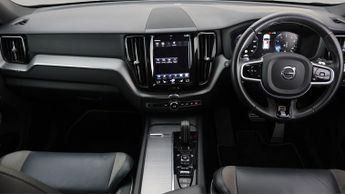 Volvo XC60 B5 R-DESIGN