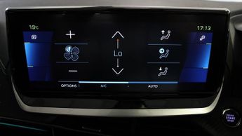 Peugeot E-2008 GT PREMIUM