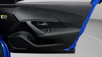 Peugeot E-2008 GT PREMIUM