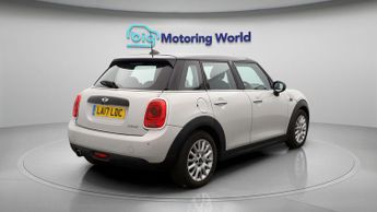 MINI Hatch COOPER