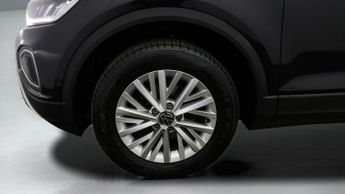 Volkswagen T-Roc LIFE TSI DSG