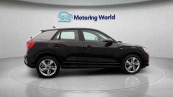 Audi Q2 TFSI S LINE