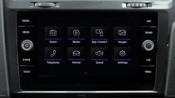 Volkswagen Golf SE TDI DSG