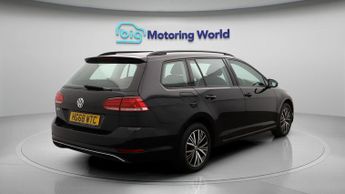 Volkswagen Golf SE TDI DSG