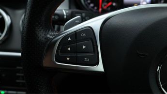 Mercedes-Benz GLA GLA 180 AMG LINE EDITION