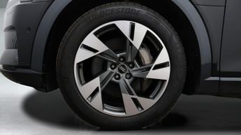 Audi e-tron QUATTRO SPORT