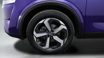 Nissan Qashqai DIG-T N-CONNECTA DCT