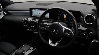 Mercedes-Benz CLA CLA 220 AMG LINE