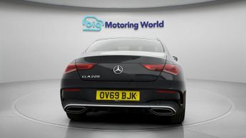 Mercedes-Benz CLA CLA 220 AMG LINE