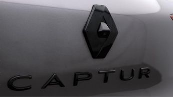 Renault Captur E-TECH ENGINEERED