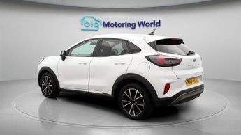 Ford Puma TITANIUM DESIGN