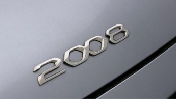 Peugeot E-2008 GT PREMIUM