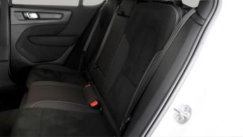Volvo C40 RECHARGE PRO TWIN AWD