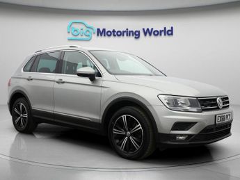 Volkswagen Tiguan SE NAVIGATION TDI 4MOTION DSG
