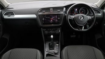 Volkswagen Tiguan SE NAVIGATION TDI 4MOTION DSG