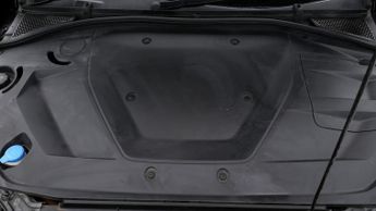 MG MG5 EXCLUSIVE