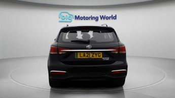 MG MG5 EXCLUSIVE