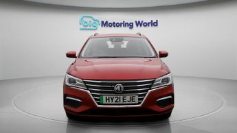 MG MG5 EXCLUSIVE