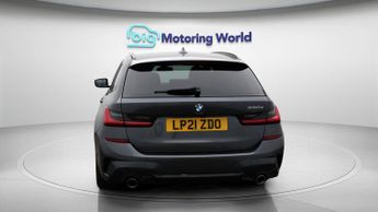 BMW 3 Series 330E M SPORT