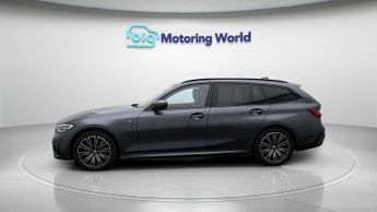 BMW 3 Series 330E M SPORT