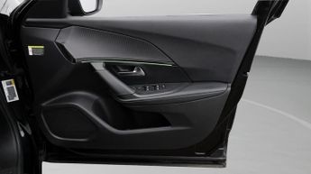 Peugeot E-2008 GT PREMIUM