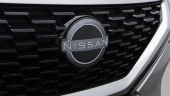 Nissan Qashqai DIG-T ACENTA PREMIUM DCT