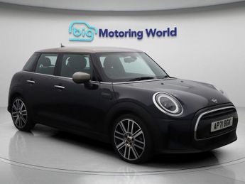MINI Hatch COOPER EXCLUSIVE