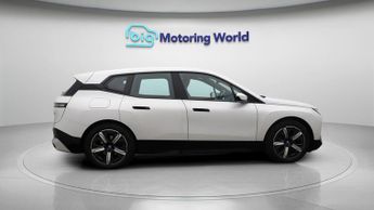BMW iX XDRIVE40 M SPORT
