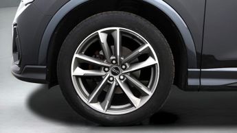 Audi Q3 TFSI S LINE BLACK EDITION