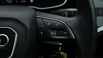 Audi Q3 TFSI S LINE BLACK EDITION