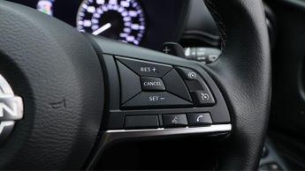 Nissan Juke DIG-T N-CONNECTA DCT