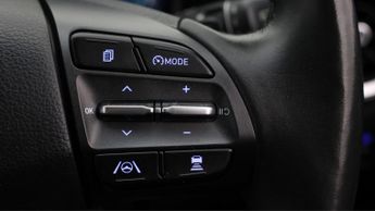 Hyundai KONA PREMIUM