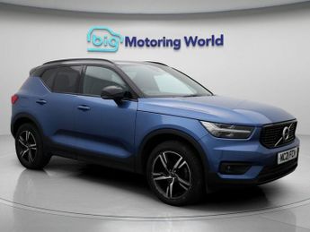 Volvo XC40 T3 R-DESIGN