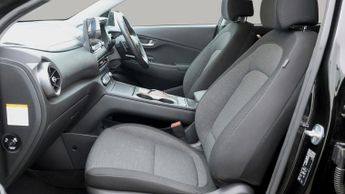 Hyundai KONA PREMIUM