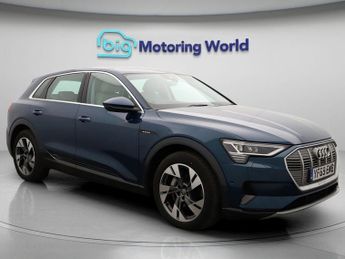 Audi e-tron QUATTRO BASE