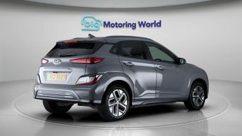 Hyundai KONA PREMIUM