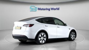 Tesla Model Y BASE