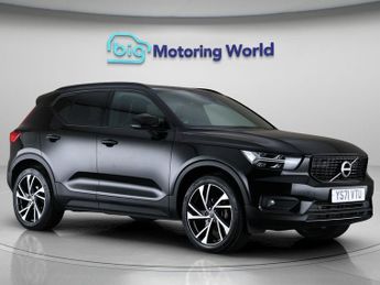 Volvo XC40 T3 R-DESIGN PRO