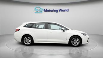 Toyota Corolla VVT-I ICON TECH