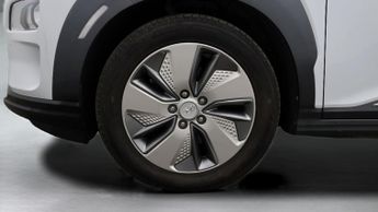 Hyundai KONA PREMIUM