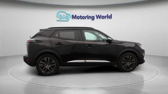 Peugeot E-2008 GT PREMIUM